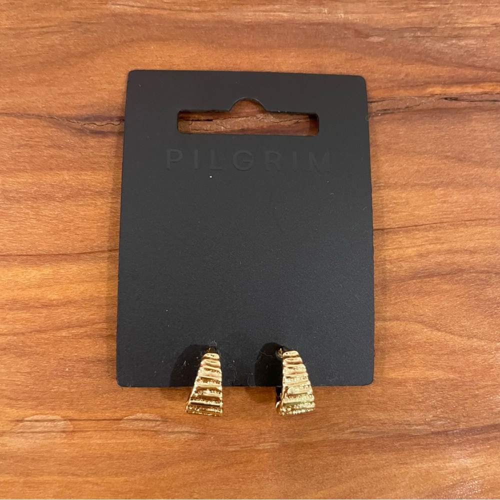 NWOT PILGRIM Gold Tone Textured Hoops Huggies Earrings